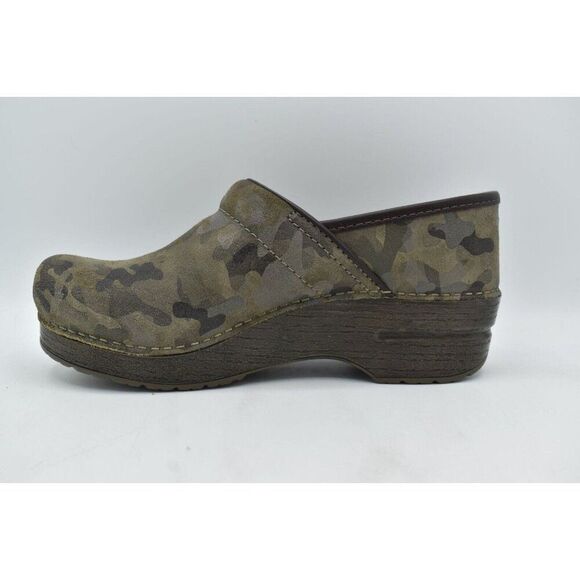 Dansko Womens Size EU 38 US 7.5-8 Camo Camouflage Suede Professional Clogs Shoes - Picture 7 of 12